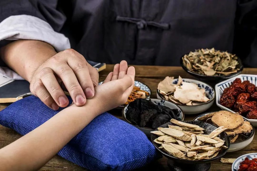 黄柱：保护民间中医人才 守护人民群众健康